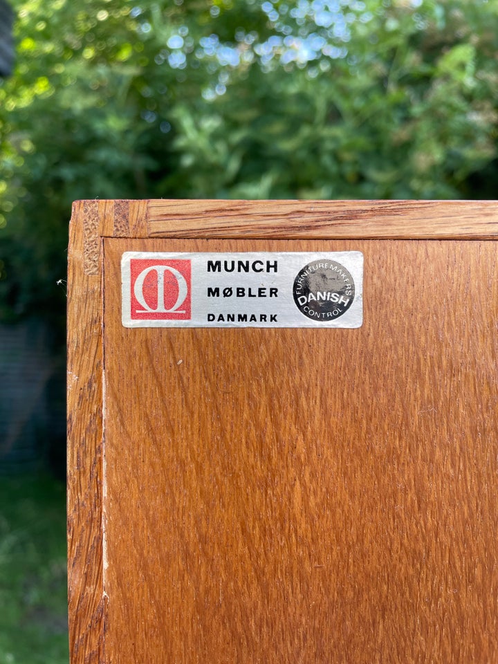 Anden arkitekt Munch Møbler 
