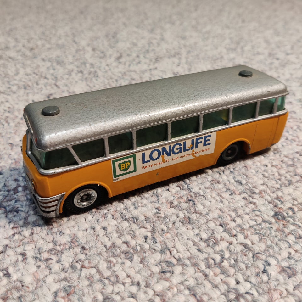 Modelbus, Tekno