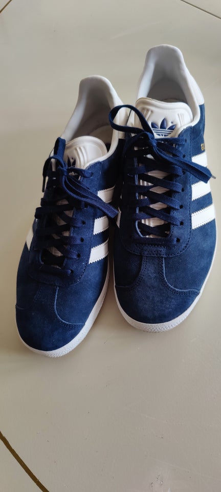 Sneakers, str. 41,5, Adidas