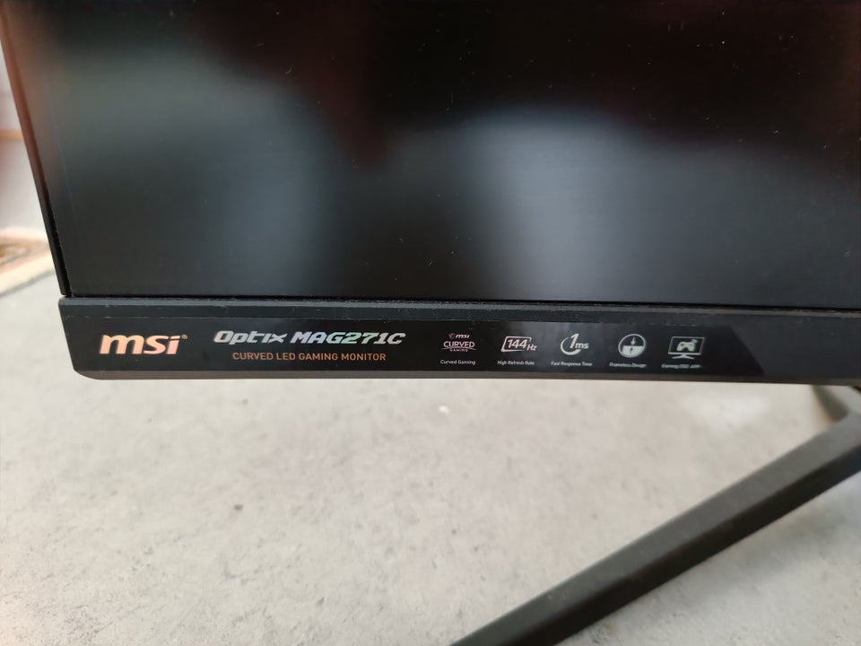 MSI, Optix MAG271C, 27 tommer