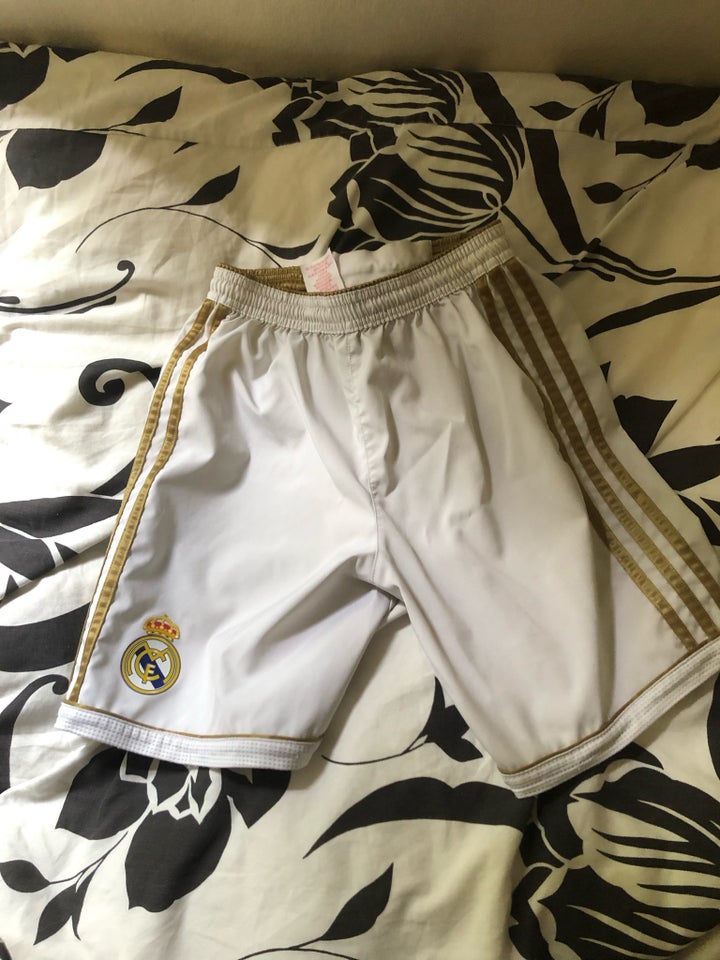 Shorts Real Madrid shorts Adidas