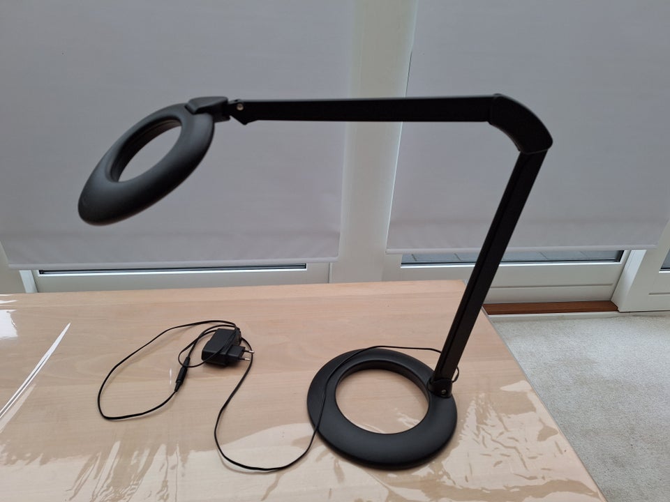 Skrivebordslampe LUXO