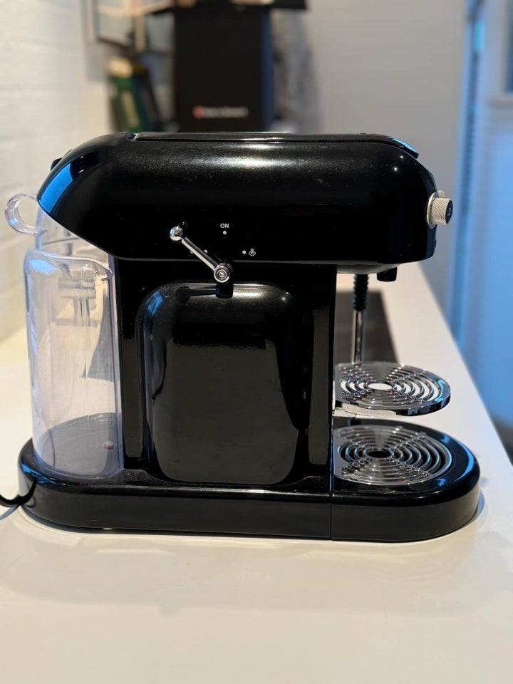 Kaffeemaskine, Nespresso Maestro