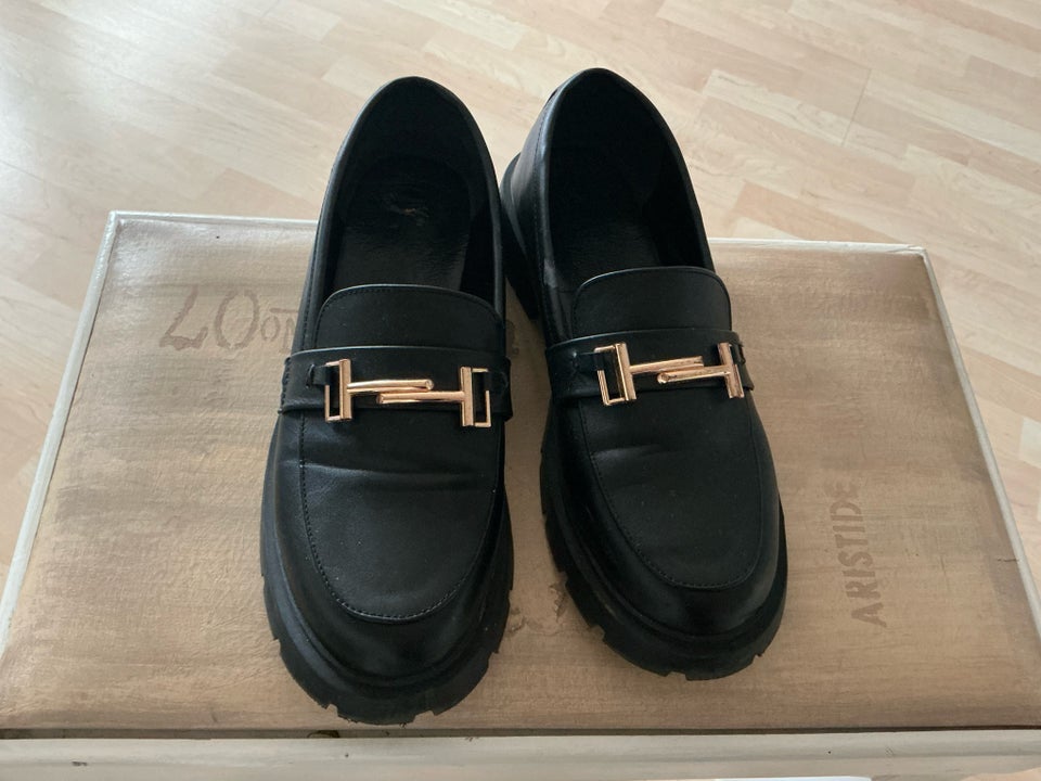 Loafers, str. 40, Sort