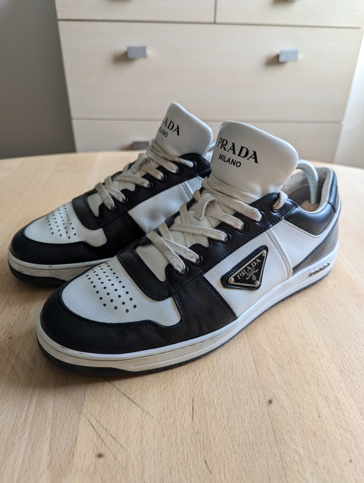 Sneakers str 42 Prada