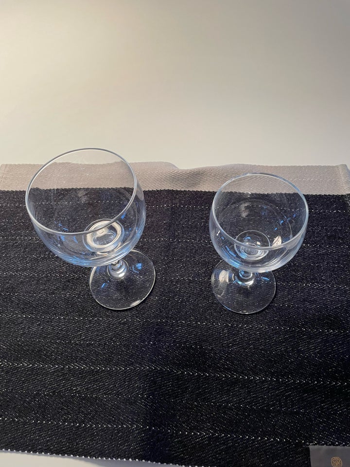 Glas Glas VinglasPlazir Plazir