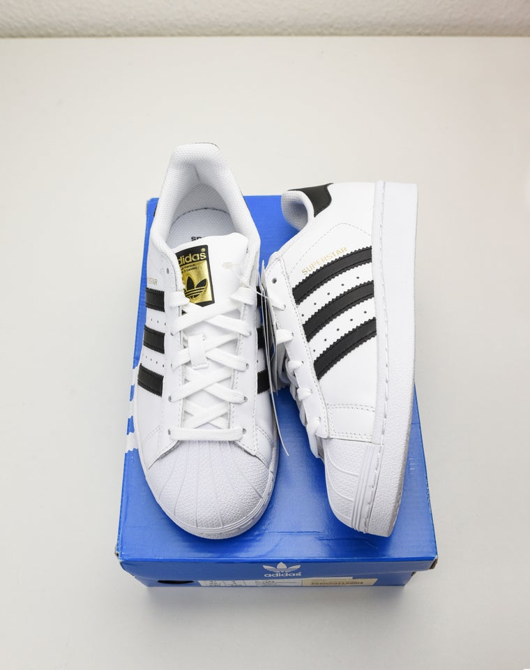 Sneakers, str. 36,5, Adidas