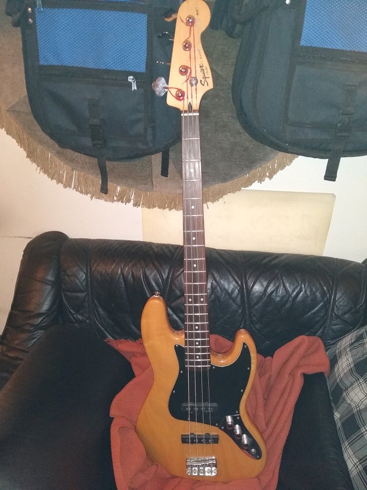 Elbas, Squier Vintage Modified