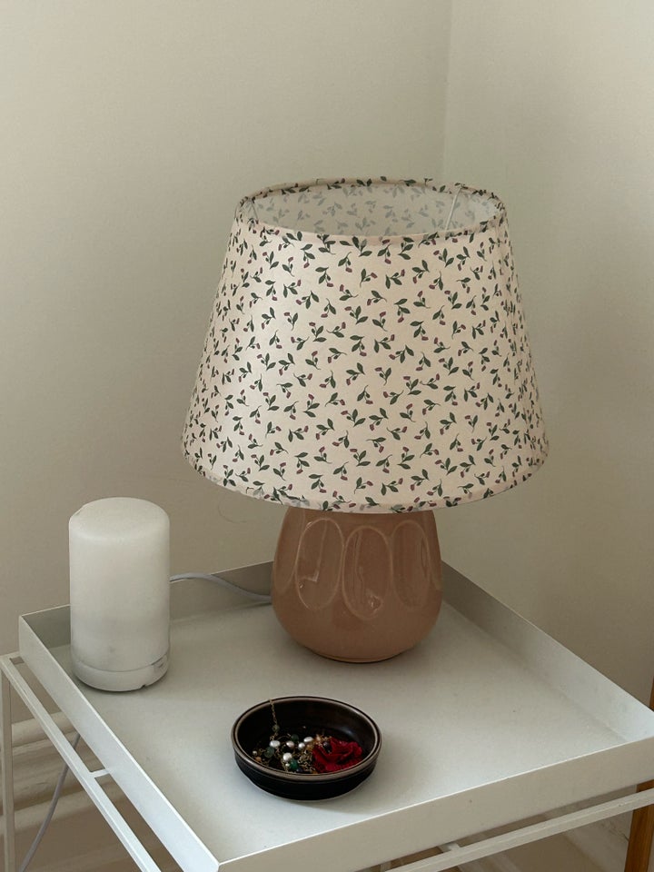 Lampe, Søstrene grene