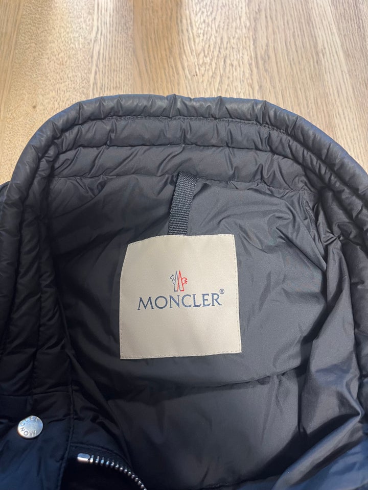 Jakke, str. M, Moncler