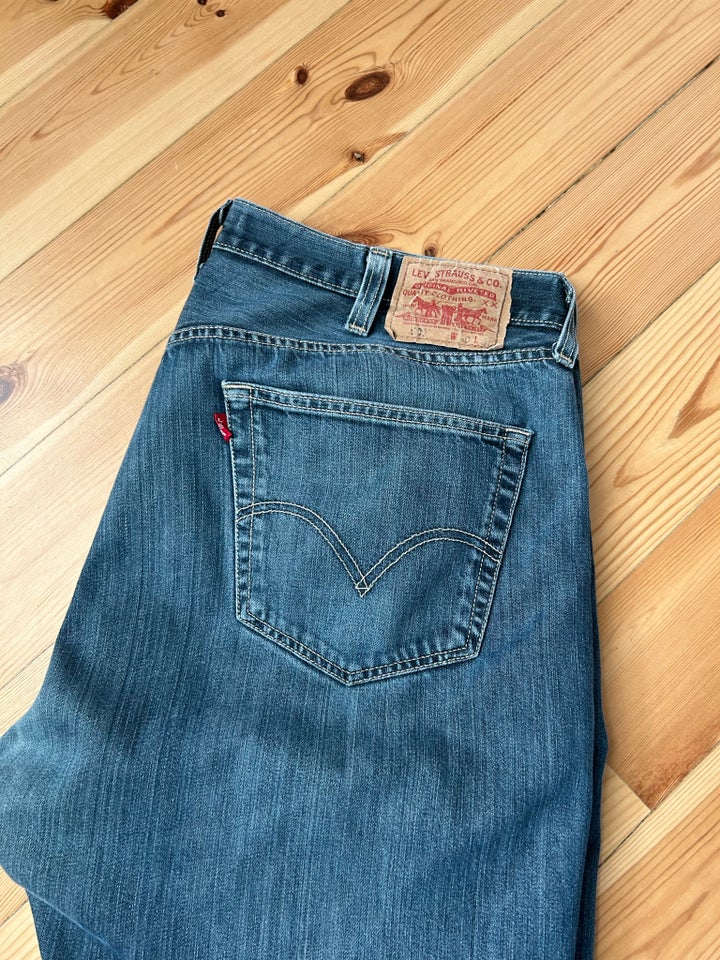 Jeans, Levis 501, str. 46