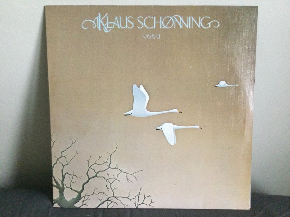 LP, Klaus Schønning, Nasavu