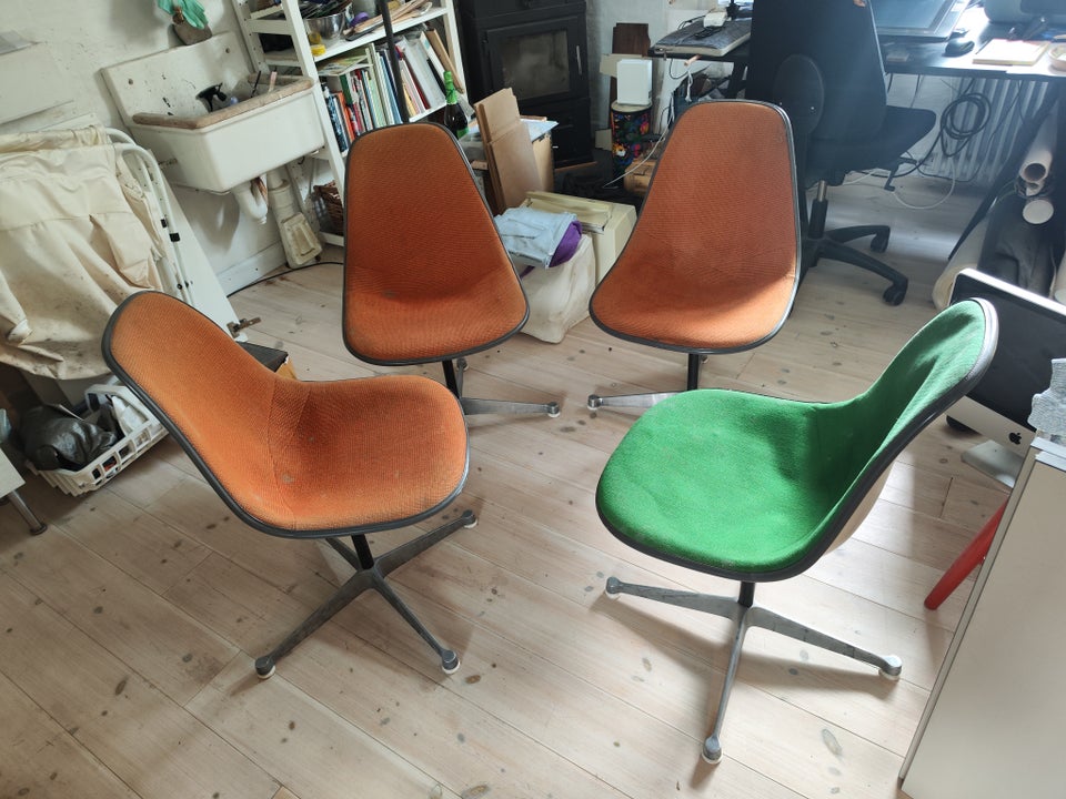 Eames PSC by Henry Miller Stol