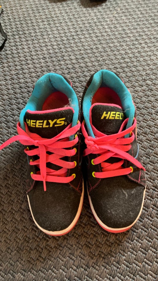 Heelys, Heelys, str. 39