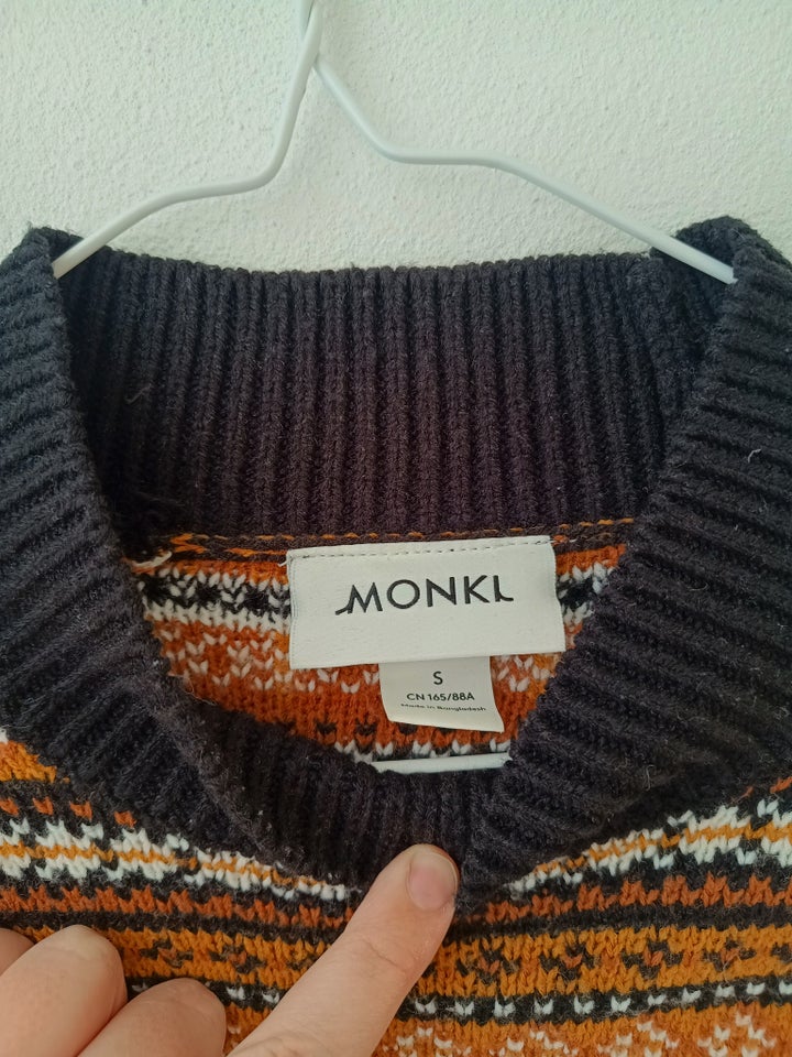 Sweater Monki str 36