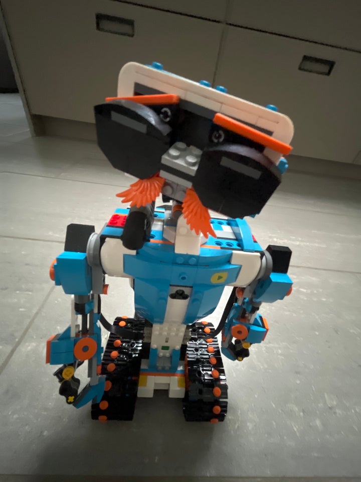 Lego andet, Lego Boost Robot