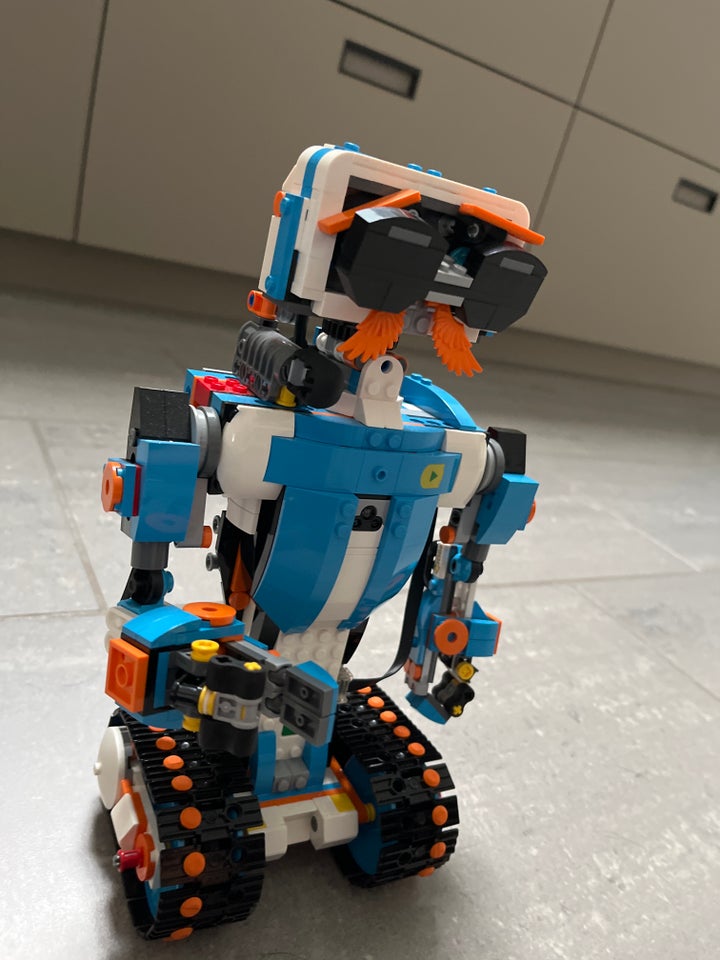 Lego andet, Lego Boost Robot