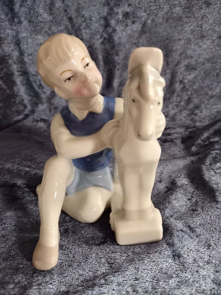 Porcelæn Figur WA GDA Nr 2250