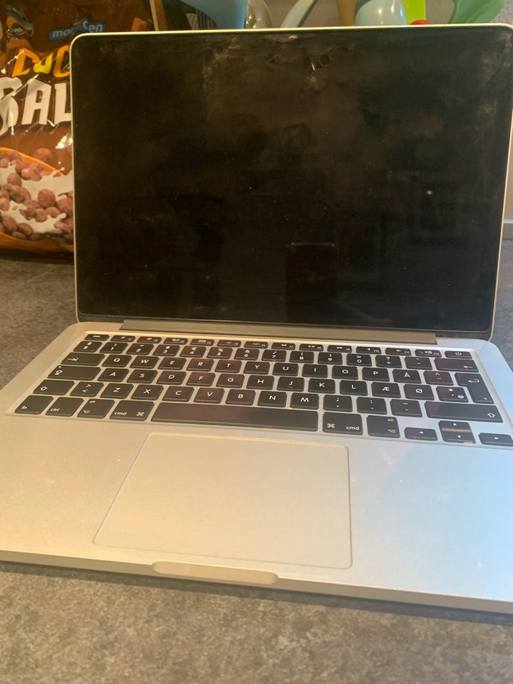 MacBook Pro, 13", 8 GB ram