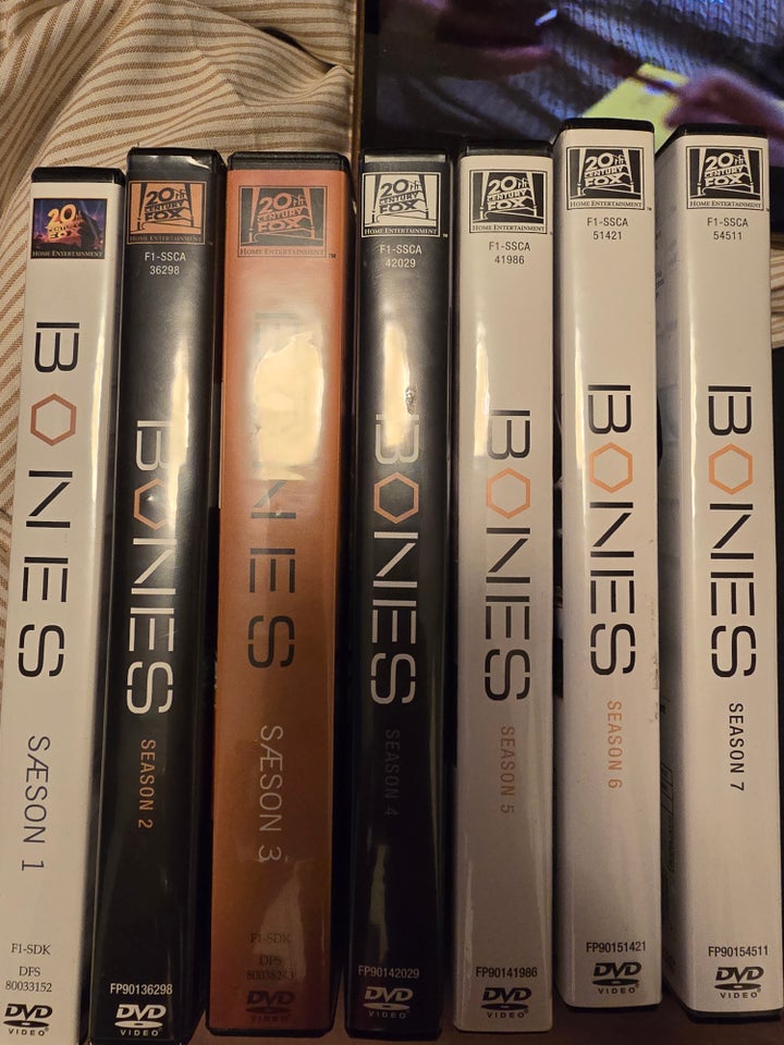 Bones sæson 1 til 7, DVD, TV-serier