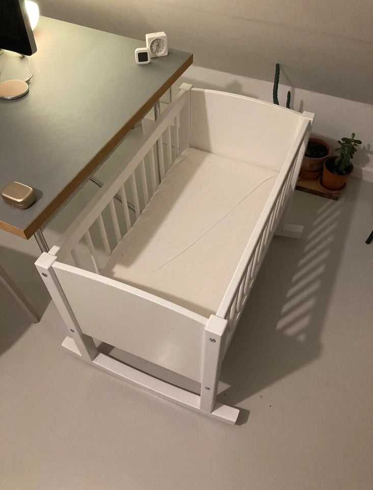 Vugge Baby crib with two