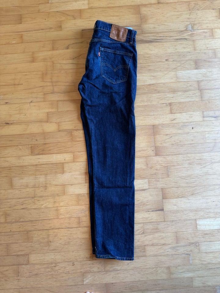 Jeans, Levis, str. 33