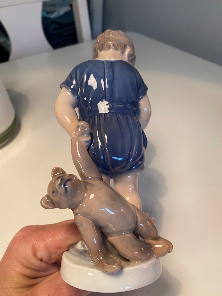 Porcelæn, Figur dreng bamse , Royal