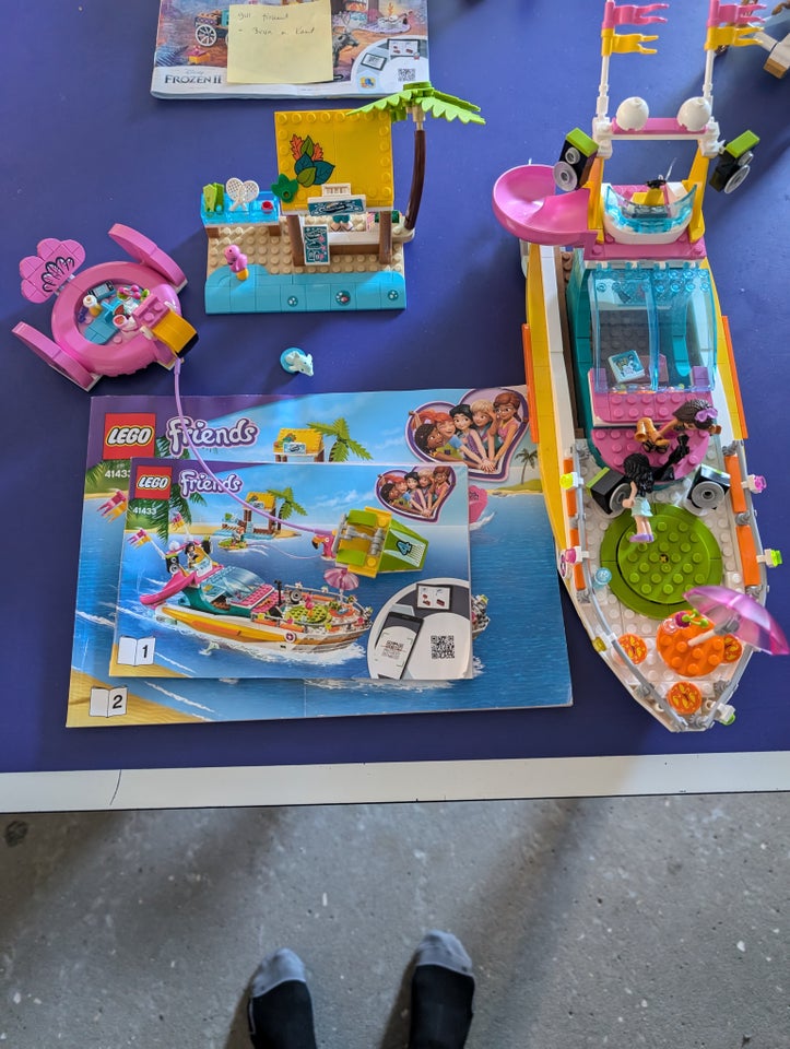 Lego Friends, Partybåd