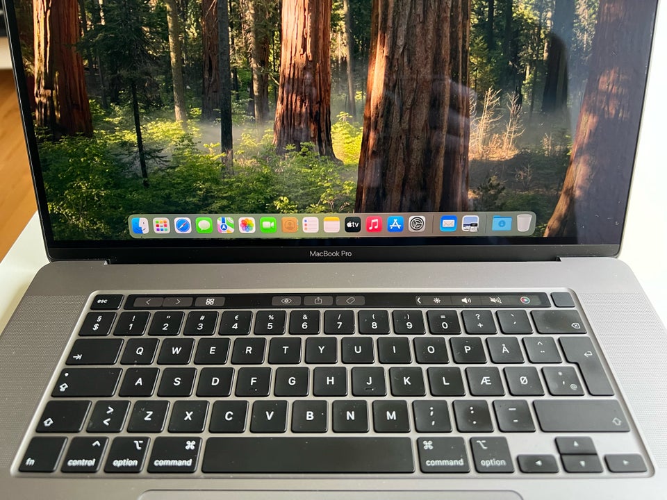 MacBook Pro, MacBook Pro 16” skærm