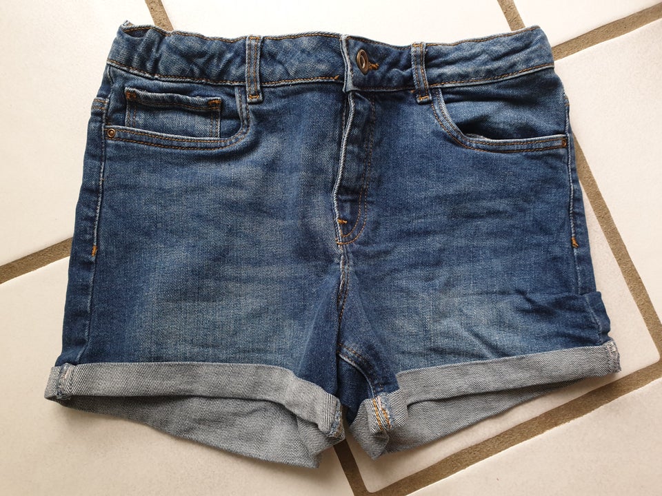 Shorts, 152, Zara