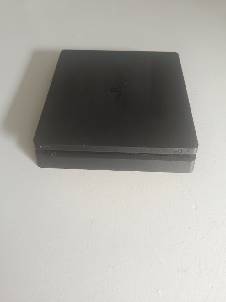 Playstation 4 PlayStation 4 slim