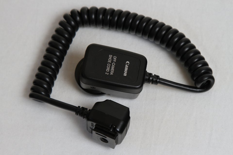 Canon Off-camera Shoe Cord 2. ,