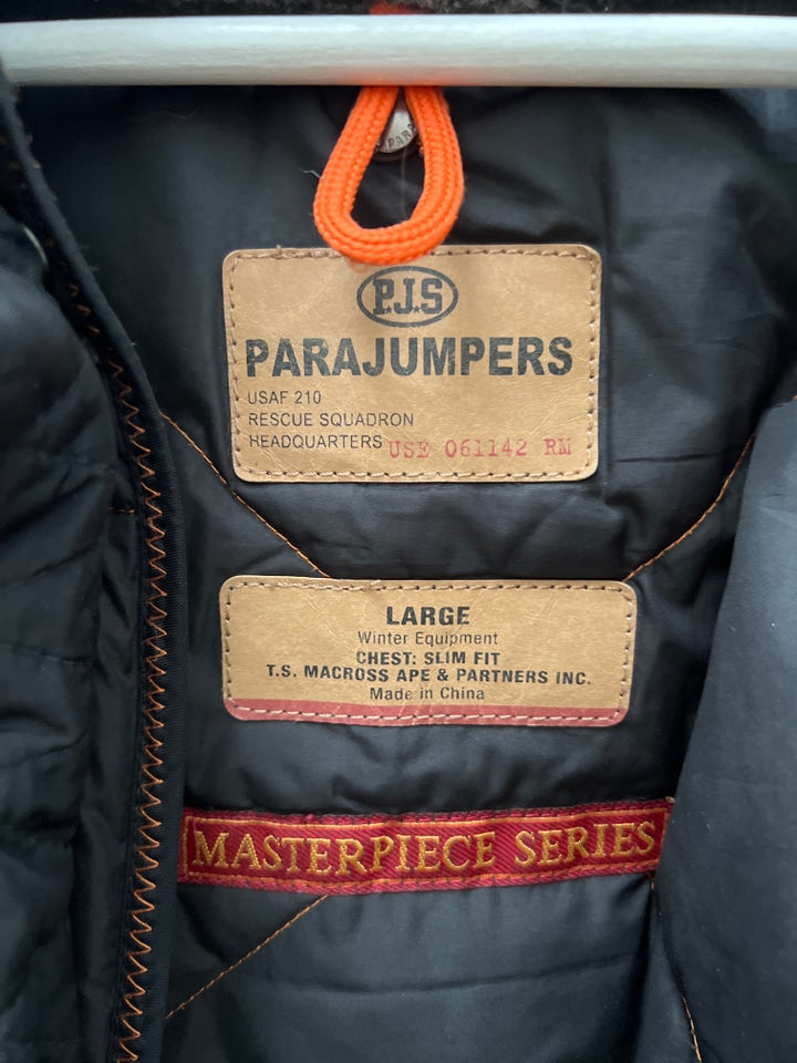 Vinterjakke, str. L, Parajumpers