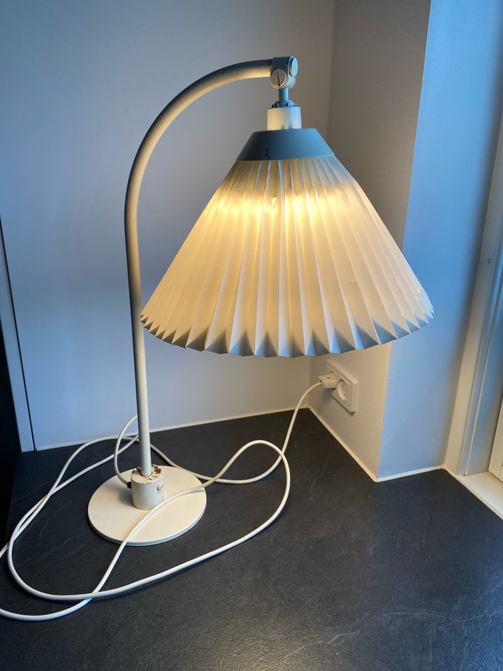 Anden bordlampe, Le Klint 366