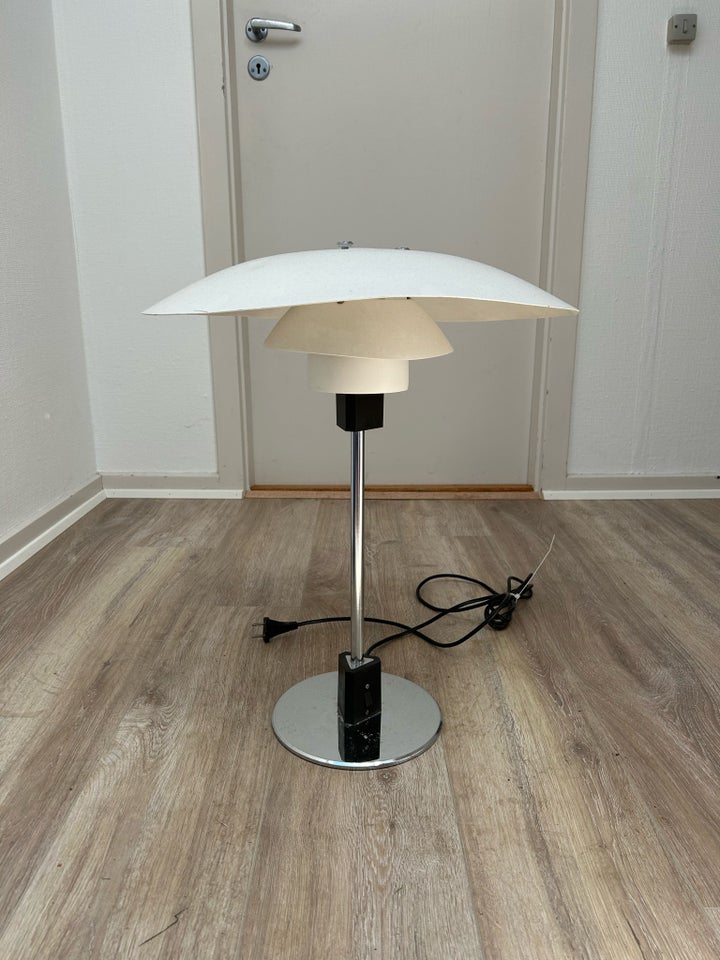 Arkitektlampe Louis Poulsen