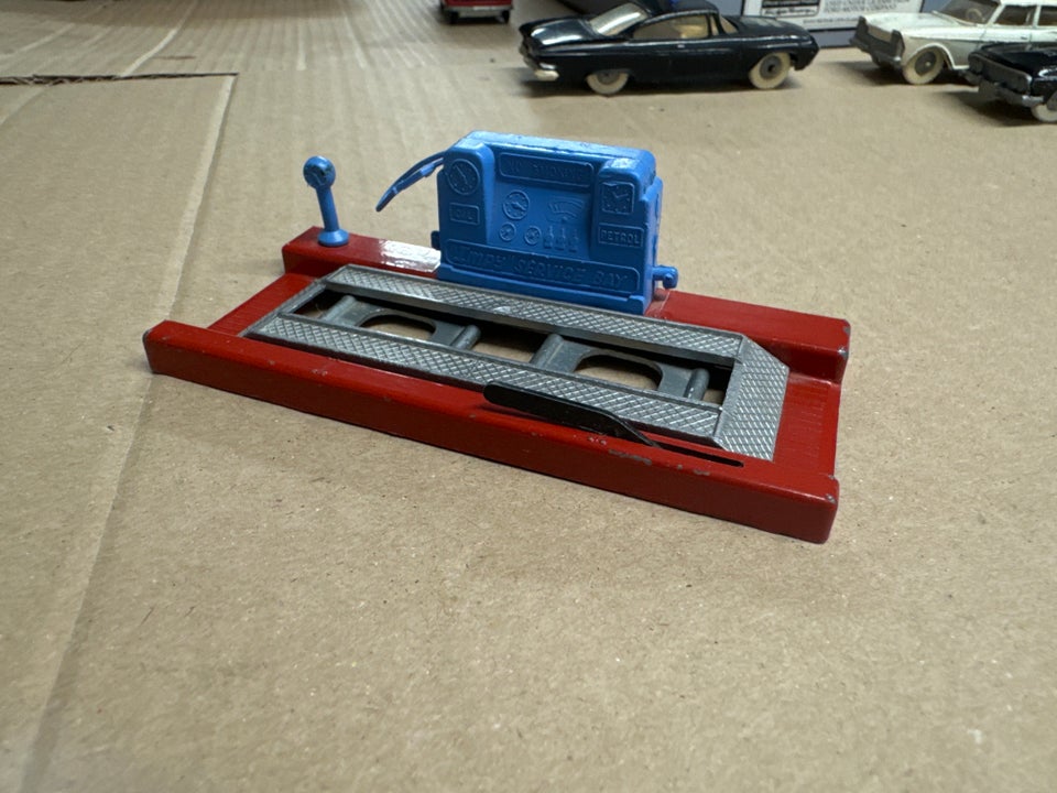 Modelbil, Car ramp autolift