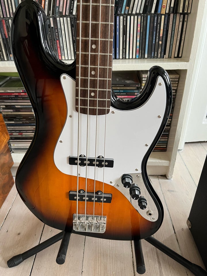 Elbas, Squier Jazz bas