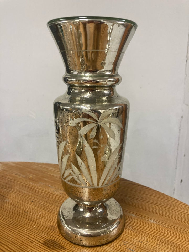 Vase, Fattigmandssølv, 100 år gl.