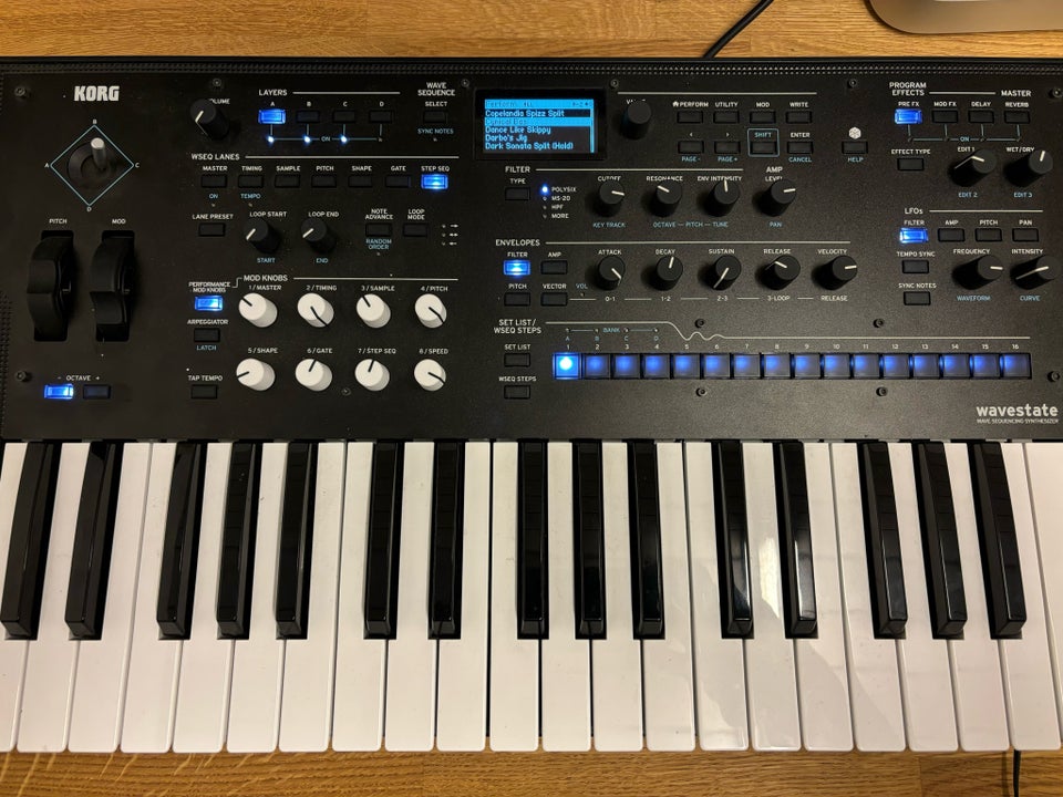 Synthesizer, Korg WaveState