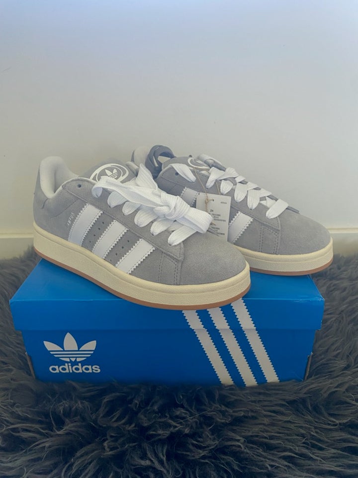 Sneakers, Adidas, str. 42