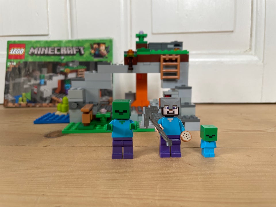 Lego Minecraft 21141