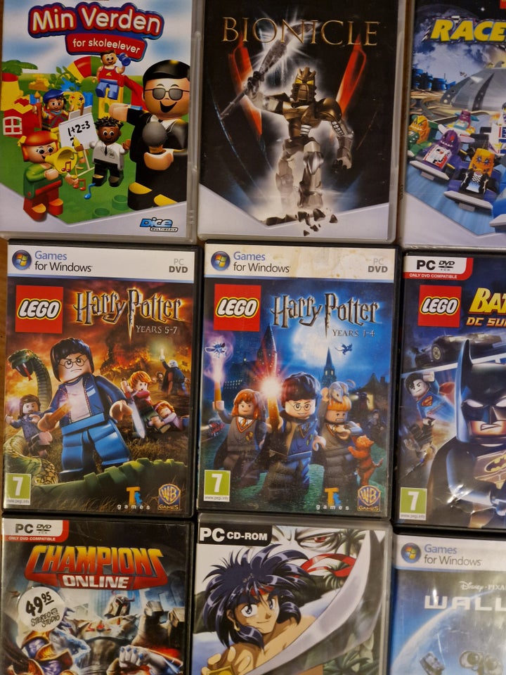 HARRY POTTER , LEGO,BATMAN, WALL