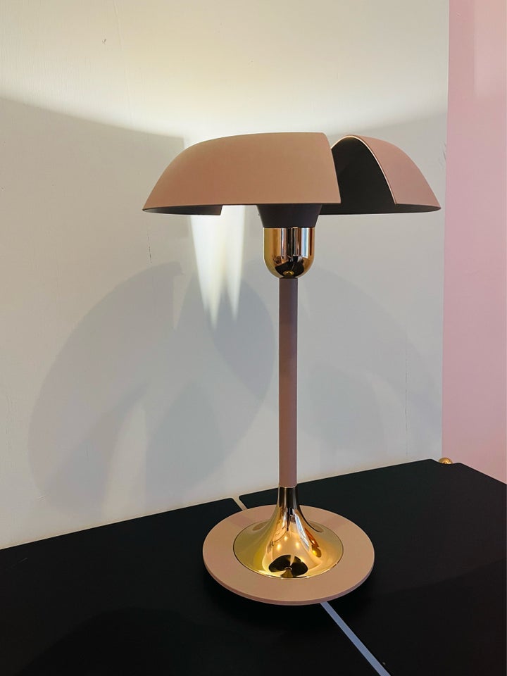 Arkitektlampe, AYTM