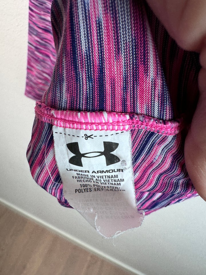 Løbetøj, Under Armour løbetrøje ,