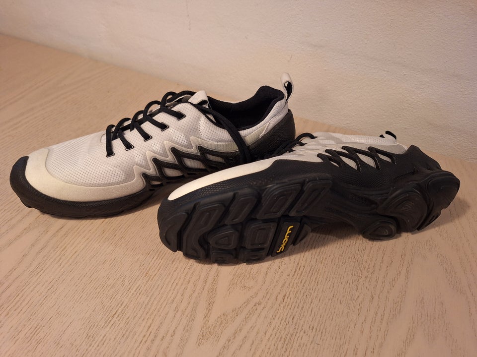 Sneakers, str. 40, ecco