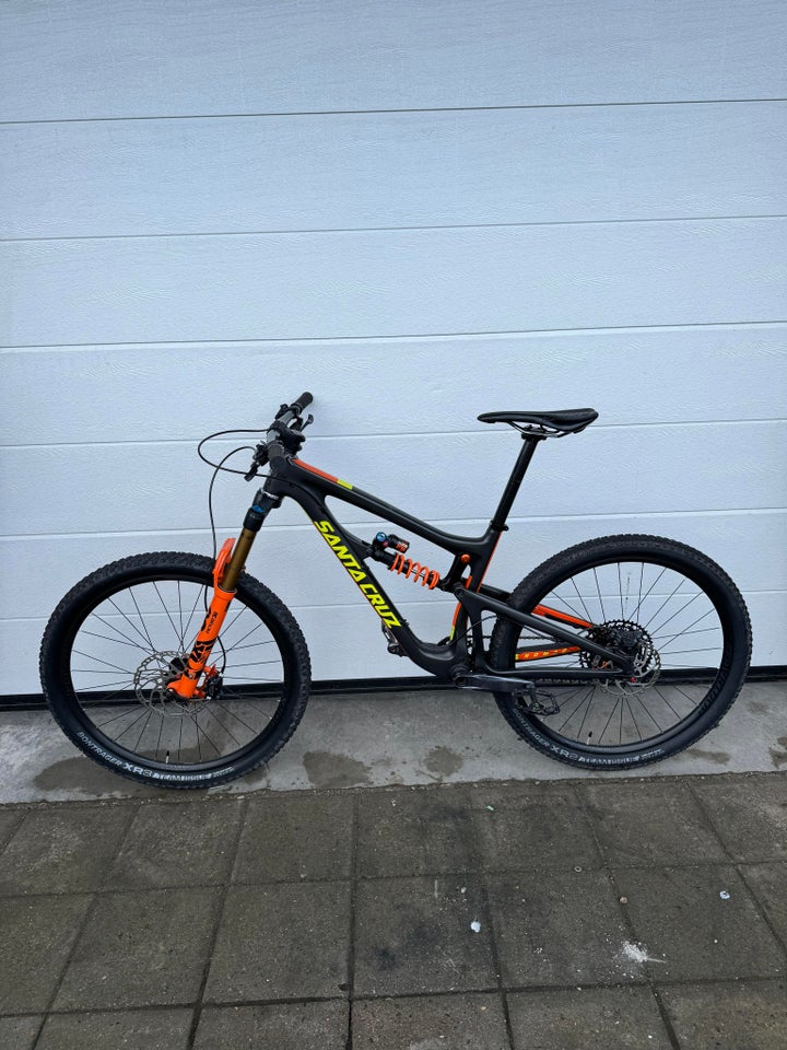 Santa Cruz Nomad, full suspension,