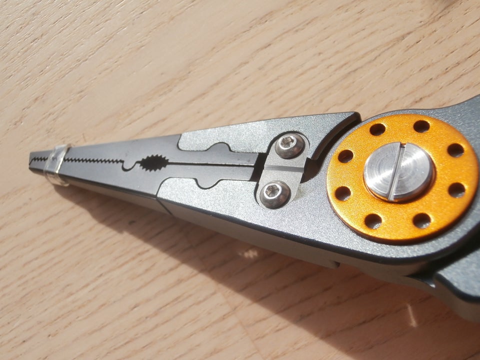 Andet, NY DE-LUXE MULTITOOL TIL