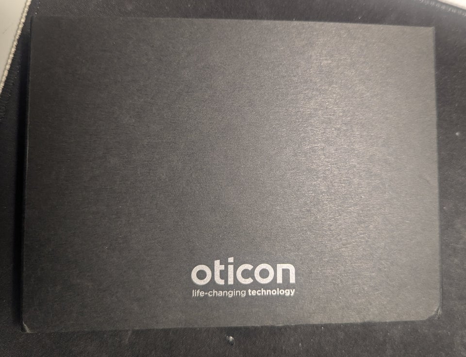 Andet, Oticon