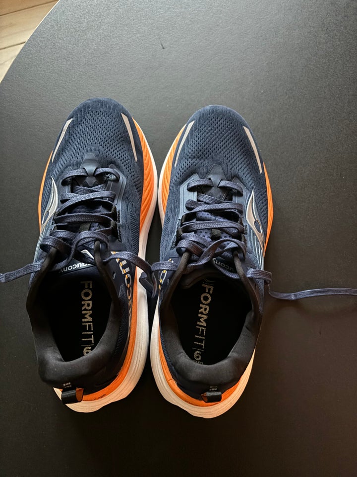 Løbesko, Saucony, Hurricane 24