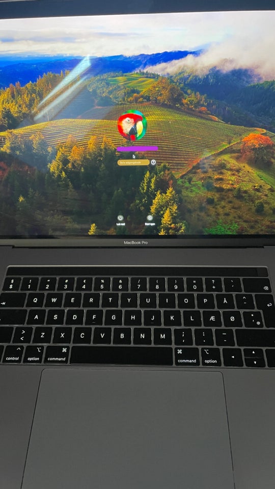 MacBook Pro 15 inch 2018 22 GHz